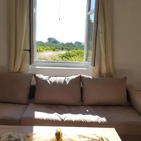 Kaniaris Holiday home *
